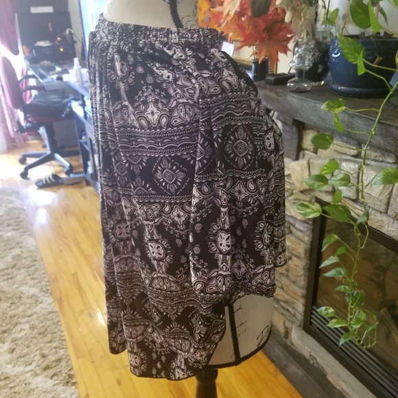 Margie  sweater for woman. - Picture 5 of 6